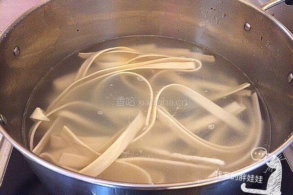 豆角土豆焖乌冬面(宽面)的做法图解6