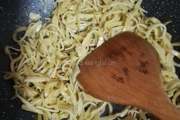 韭黄笋干炒肉的做法图解4
