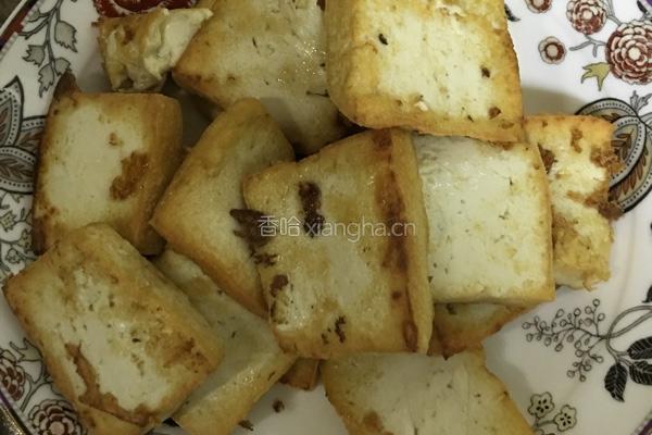 香菇炖豆腐的做法图解1