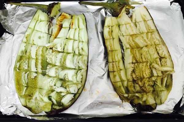 蒜蓉烤茄子的做法图解3