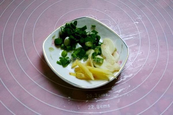菠菜炒千张的做法图解3