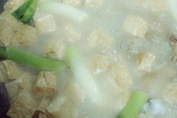 豆腐干烧猪蹄的做法图解3