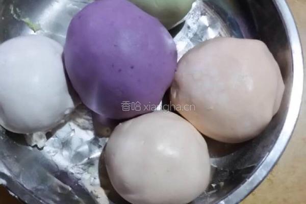 彩色汤圆的做法图解2