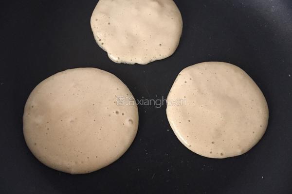 香蕉牛奶松饼的做法图解11