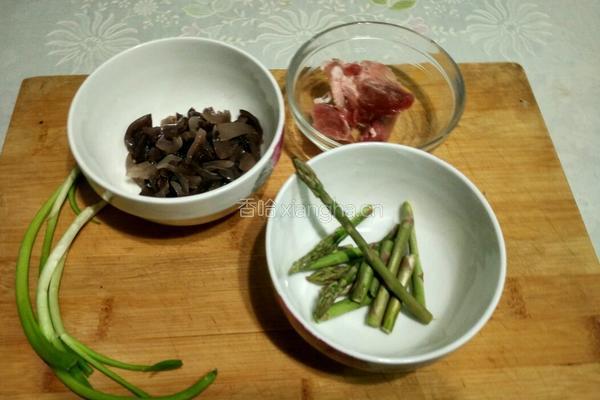 乌参瘦肉粥的做法图解1
