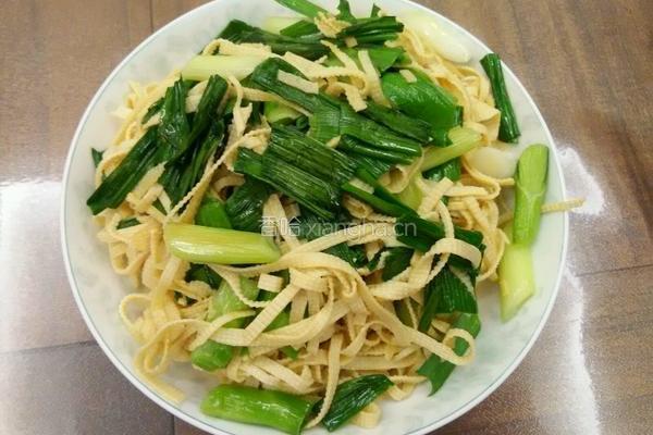 大蒜炒豆皮