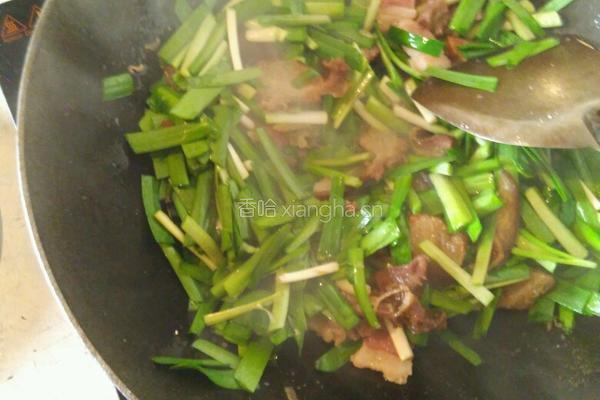 腊肉炒韭菜的做法图解3