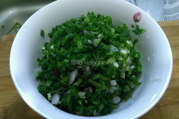 韭菜莲藕猪肉饺的做法图解2