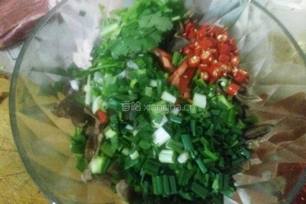 凉拌鸡胗子。的做法图解3