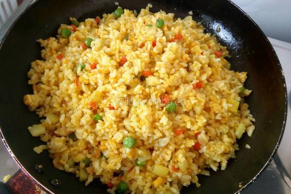 黄金炒饭的做法图解7