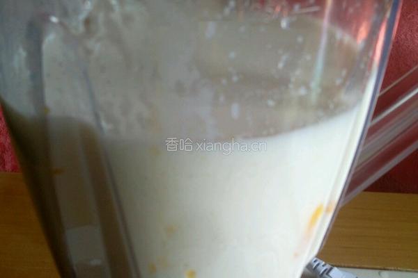 芒果奶昔的做法图解4