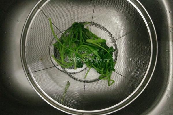 番茄鸡蛋菠菜汤的做法图解3