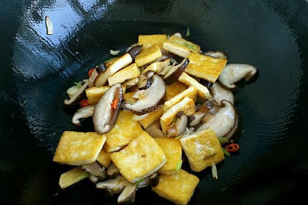 香菇烧豆腐的做法图解7