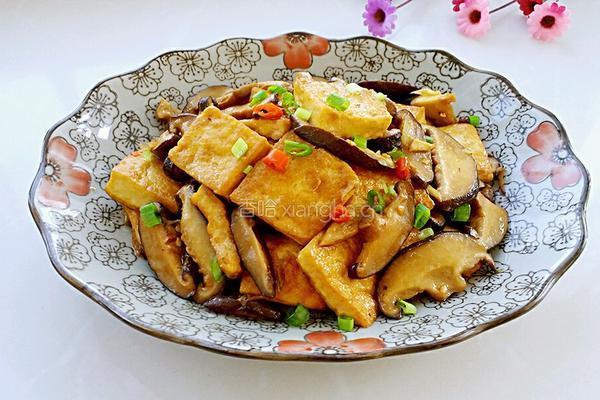 香菇烧豆腐的做法图解11