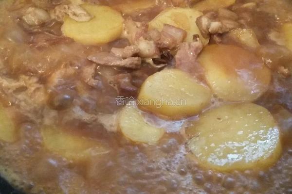 土豆烧肉的做法图解6