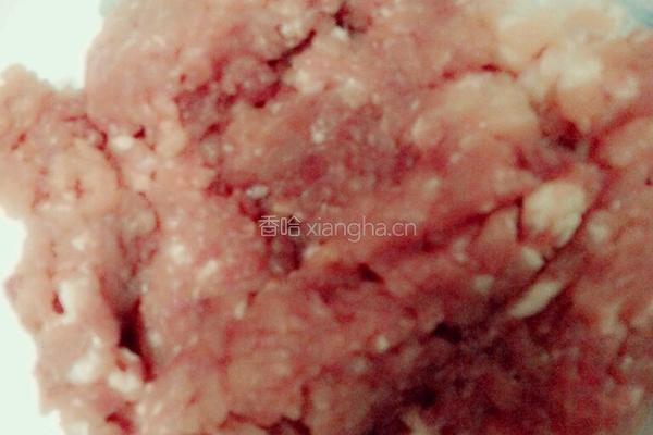 肉末香菇蒸鸭蛋火腿的做法图解1