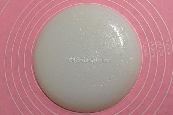 凉拌豌豆粉的做法图解1
