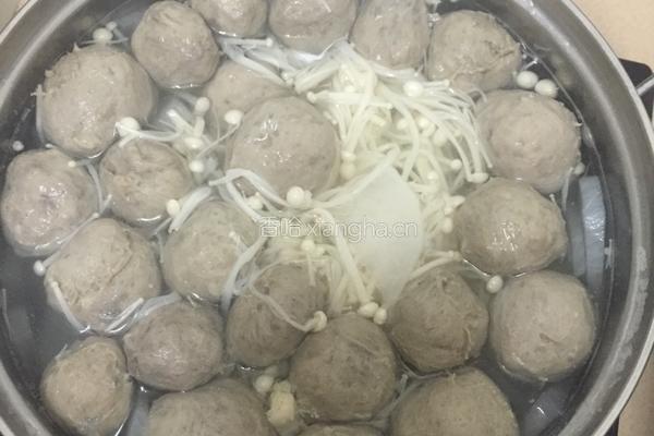 金针菇萝卜牛筋丸汤的做法图解5