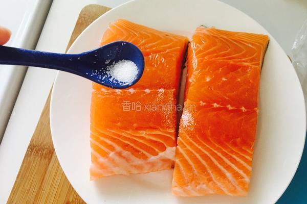 烤箱版柠檬三文鱼的做法图解2