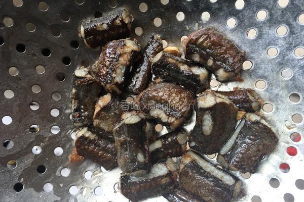 红烧野生大黄鳝的做法图解3
