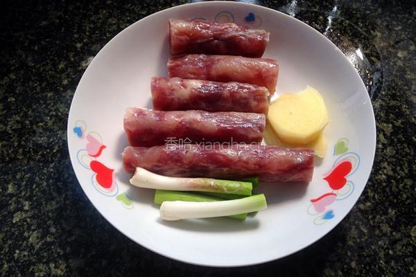 蒸腊肠的做法图解1