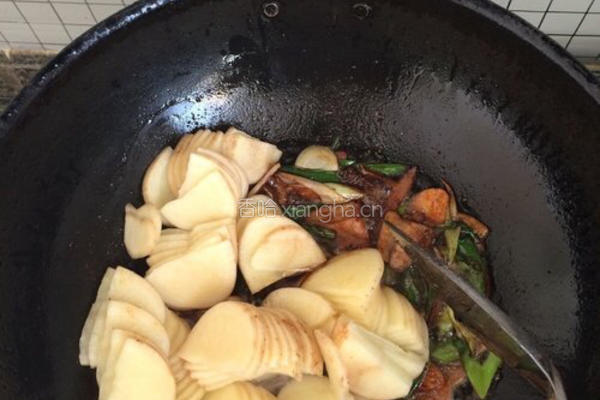 〖 白菜土豆烩肉 〗的做法图解7