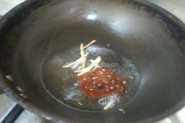 速炒手撕包菜的做法图解3