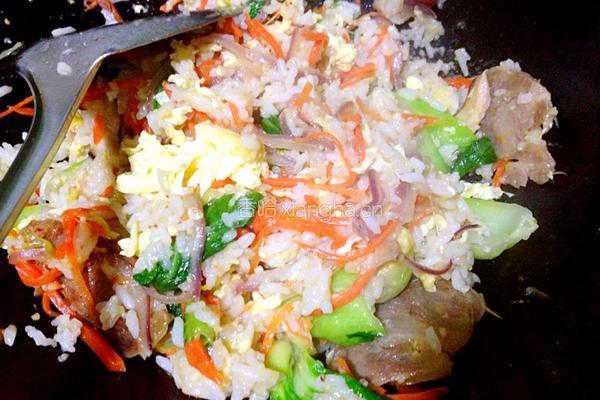 杂蔬炒饭的做法图解9