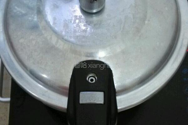 酱油猪皮的做法图解5