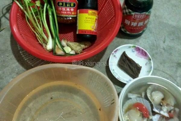蒸粉丝扇贝的做法图解1