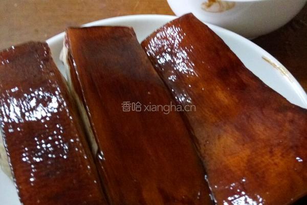 冻豆腐扣肉的做法图解2