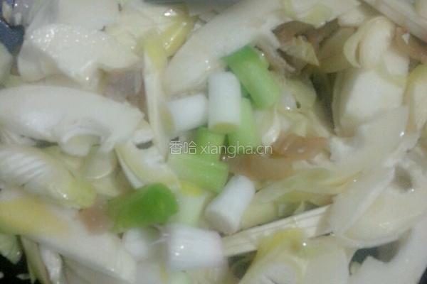 咸肉炒竹笋的做法图解6