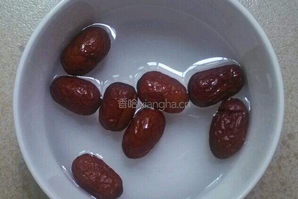 腐竹红枣甜汤的做法图解5