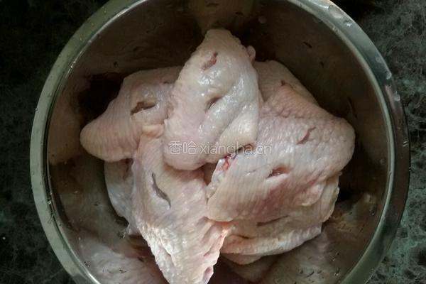 蒜香鸡翅的做法图解3