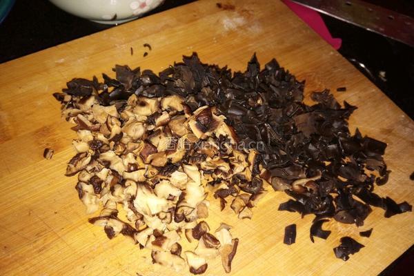 美味炒饭的做法图解1