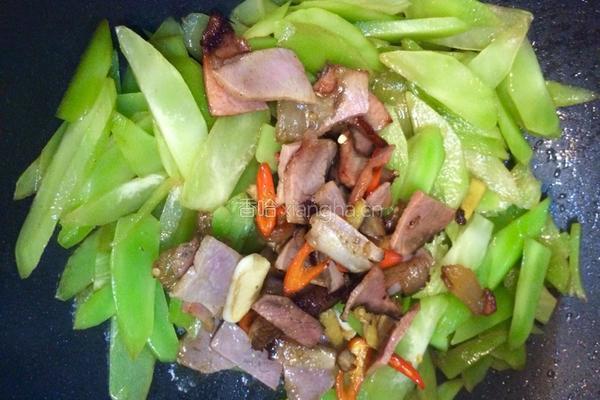 莴笋炒腊肉的做法图解6