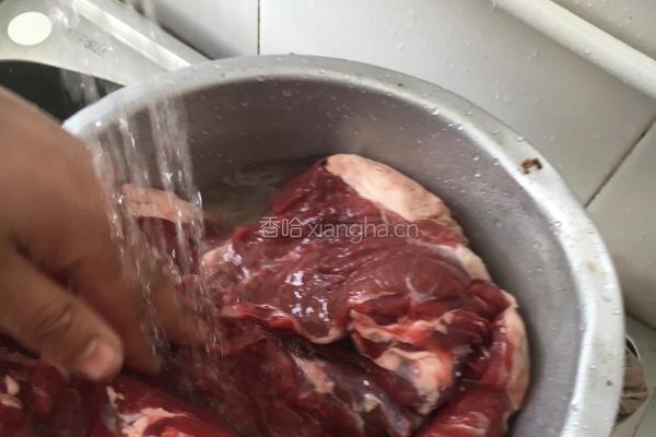 烤羊肉串的做法图解1
