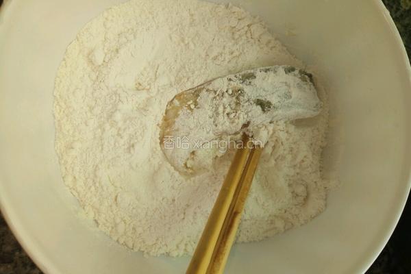 酸笋鱼块的做法图解2
