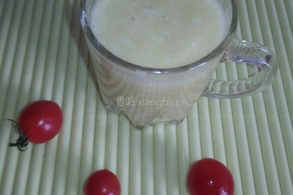 菠萝苹果香蕉汁的做法图解3