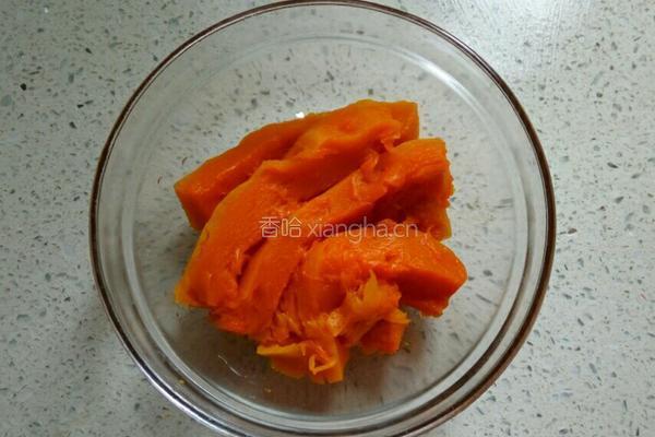 给妈妈做的葵花蒸饺。的做法图解3
