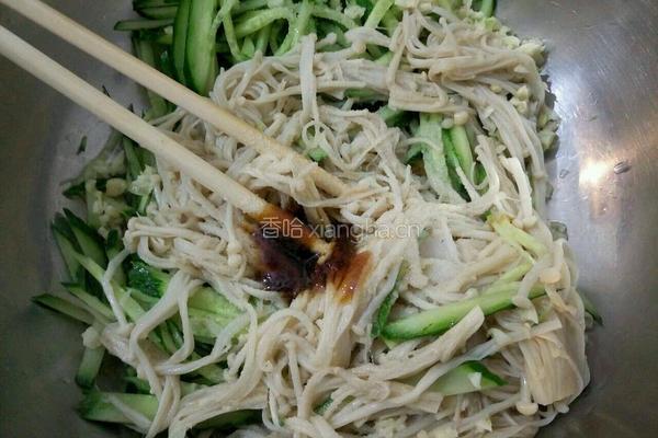拌金针菇的做法图解3