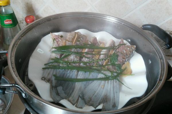 清蒸鲩鱼尾的做法图解4