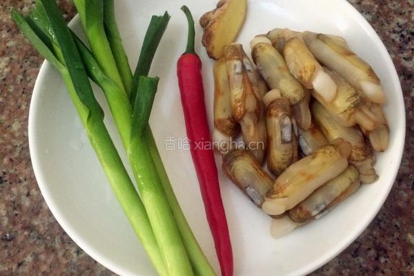 酱爆海蛏的做法图解1