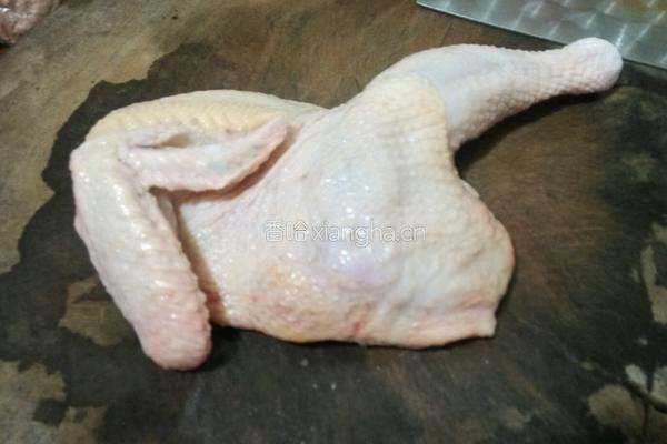 微波炉烤鸡的做法图解1