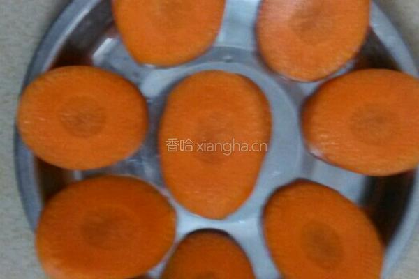 黄瓜炒肉的做法图解2