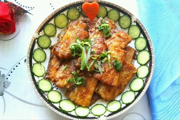 今天为慈母做道菜～红烧带鱼