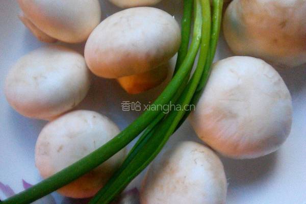 蘑菇蛋花汤的做法图解1