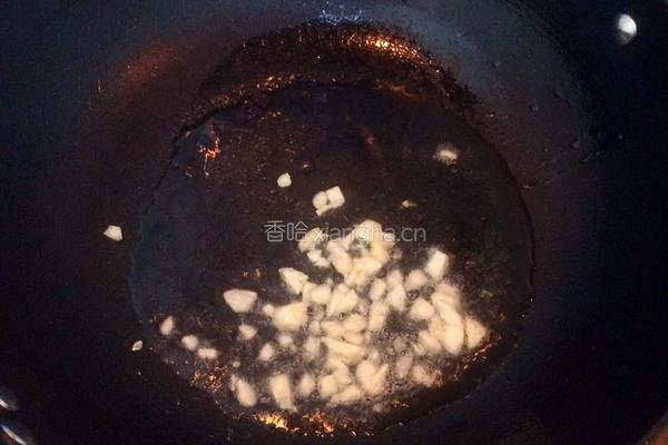 腊肠炒莴笋的做法图解4