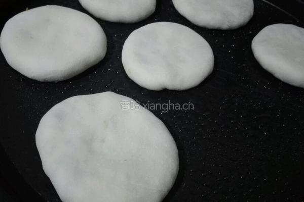 猪肉大葱馅饼的做法图解9