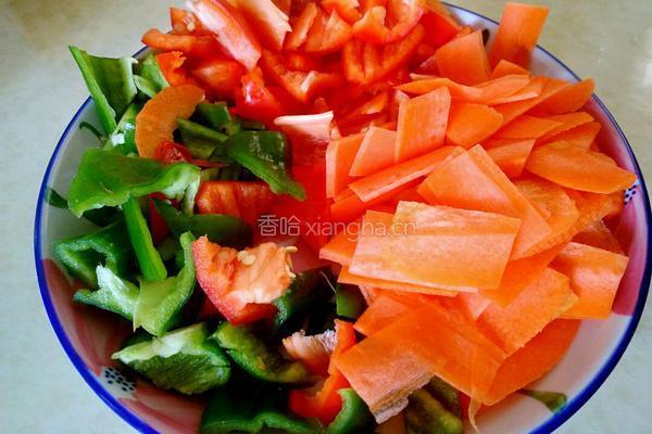 菠萝咕噜肉的做法图解2